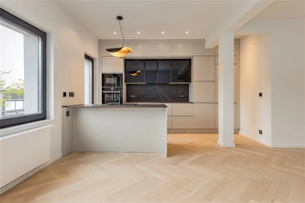 Appartement te  koop in Mortsel 2640 298000.00€ 2 slaapkamers 92.00m² - Zoekertje 585332