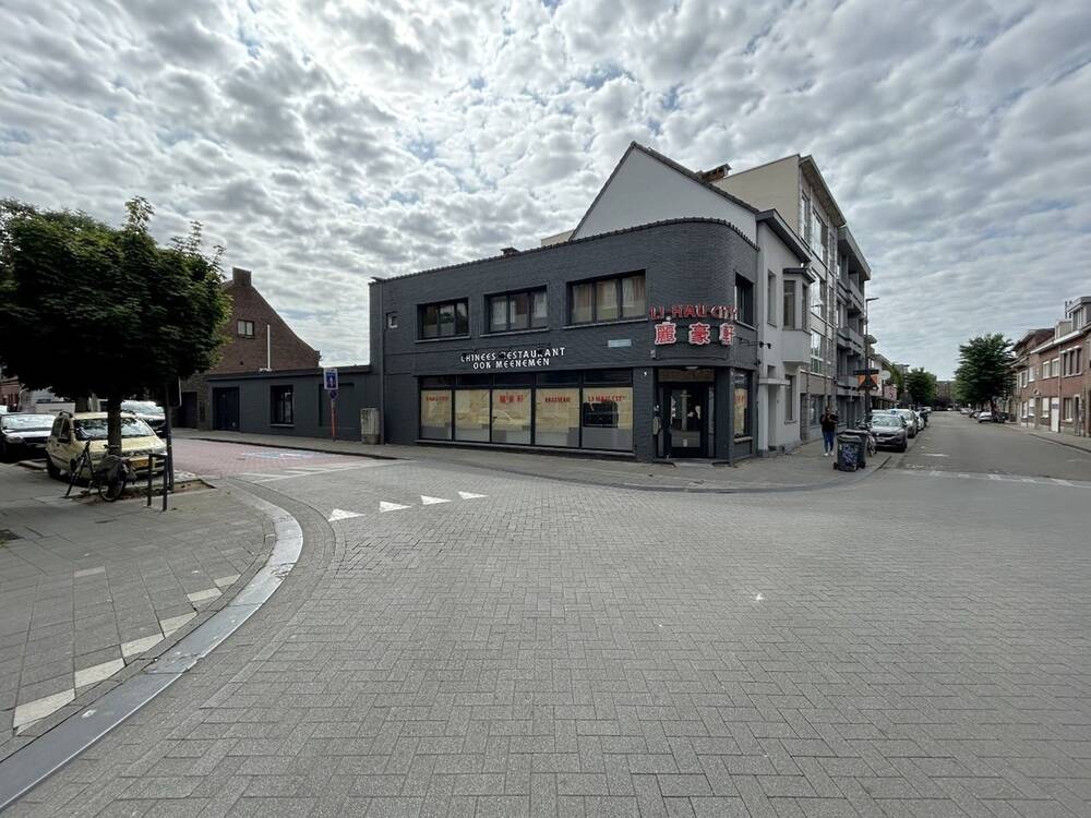 Huis te  koop in Turnhout 2300 249000.00€ 3 slaapkamers 210.00m² - Zoekertje 585101