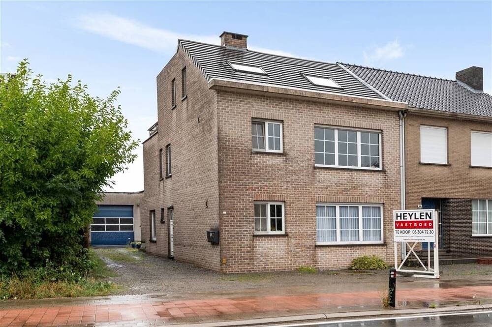 Appartementsgebouw te  koop in Duffel 2570 725000.00€ 6 slaapkamers 256.00m² - Zoekertje 585836