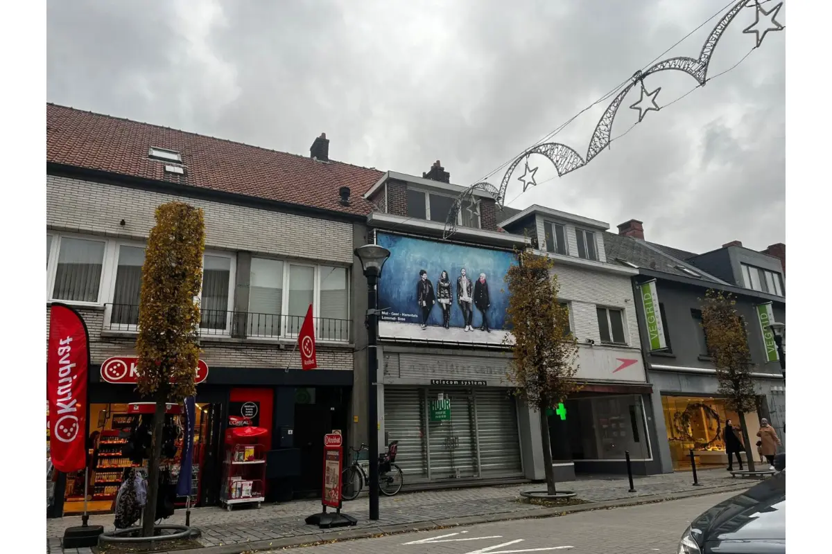 Handelszaak te  huur in Geel 2440 1700.00€  slaapkamers 75.00m² - Zoekertje 586384