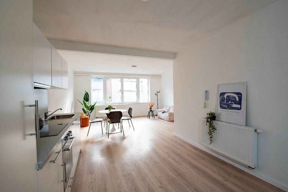 Appartement te koop in Antwerpen 2060 165000.00€ 1 slaapkamers 56.00m² - Zoekertje 586699