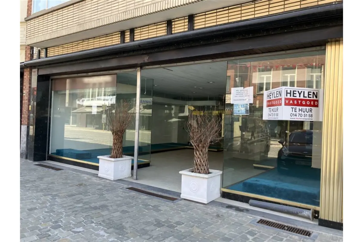 Handelszaak te  huur in Herentals 2200 1195.00€  slaapkamers m² - Zoekertje 588231