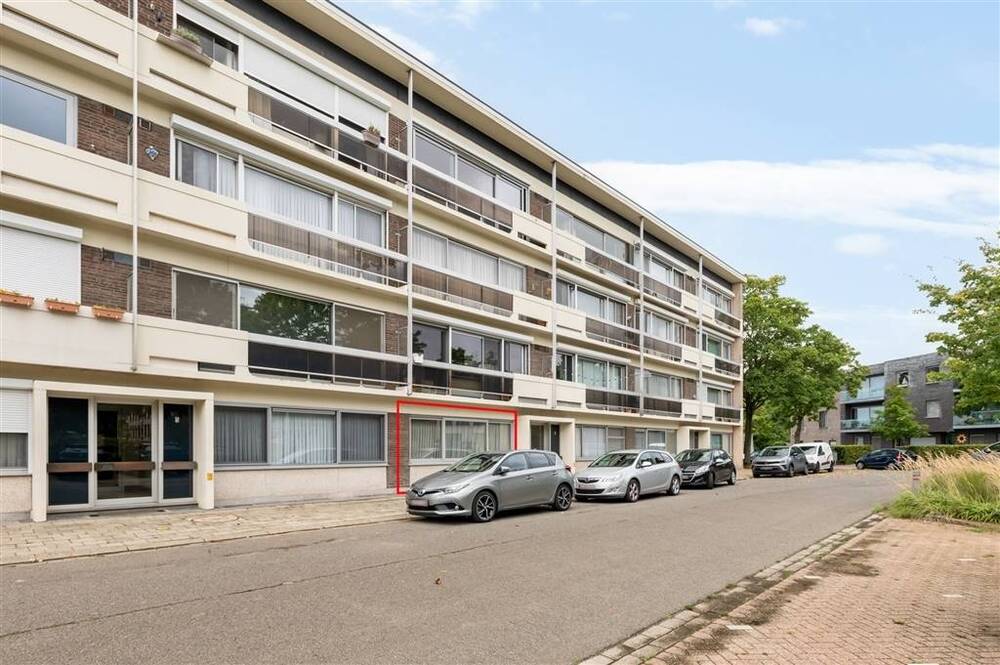 Appartement te  koop in Edegem 2650 179000.00€ 2 slaapkamers 81.00m² - Zoekertje 588376