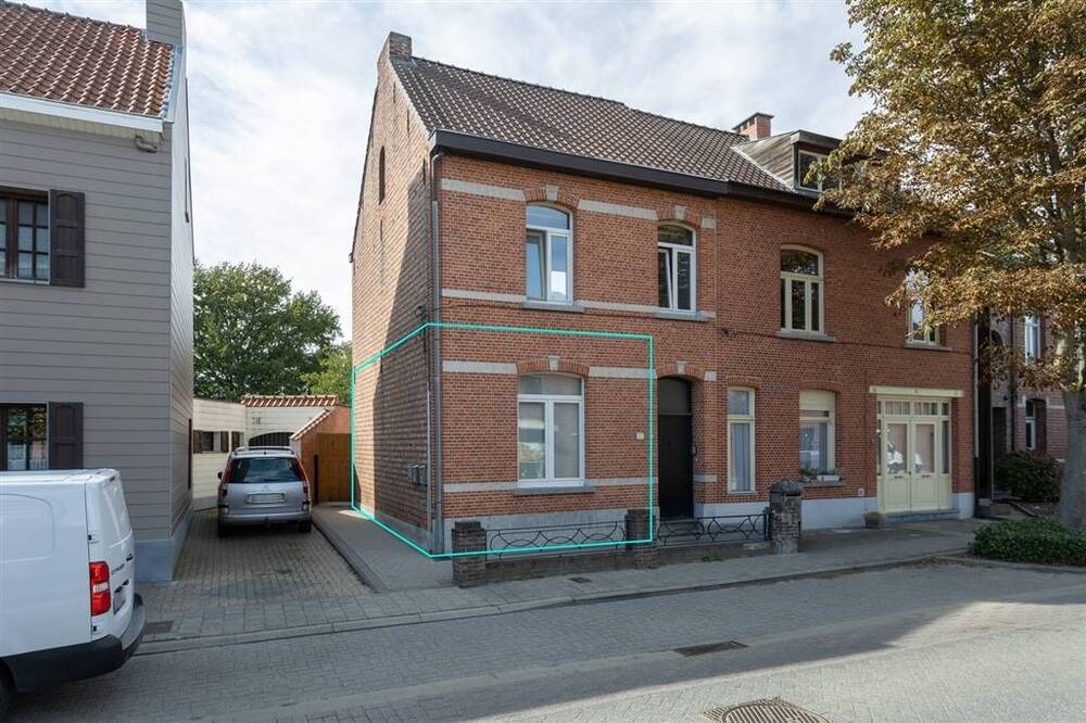 Penthouse te  koop in Nijlen 2560 125000.00€ 1 slaapkamers 66.00m² - Zoekertje 588768