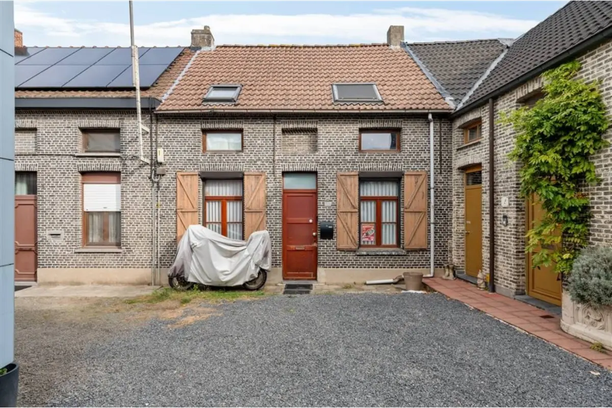 Huis te  koop in Niel 2845 235000.00€ 2 slaapkamers 101.00m² - Zoekertje 590000