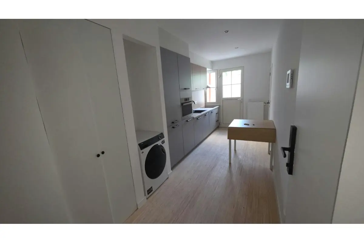 Appartement te  huur in Borgerhout 2140 1100.00€  slaapkamers m² - Zoekertje 590146