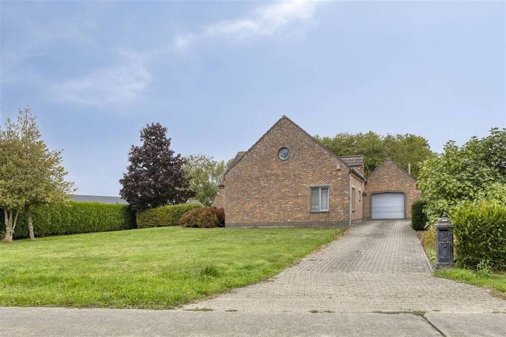 Huis te  koop in Tisselt 2830 568000.00€ 3 slaapkamers 350.00m² - Zoekertje 590461