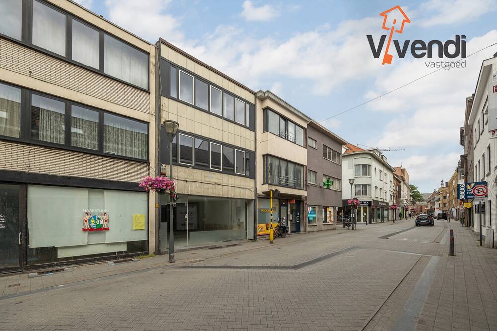 Appartementsgebouw te koop in Turnhout 2300 249000.00€ 3 slaapkamers 282.00m² - Zoekertje 590947