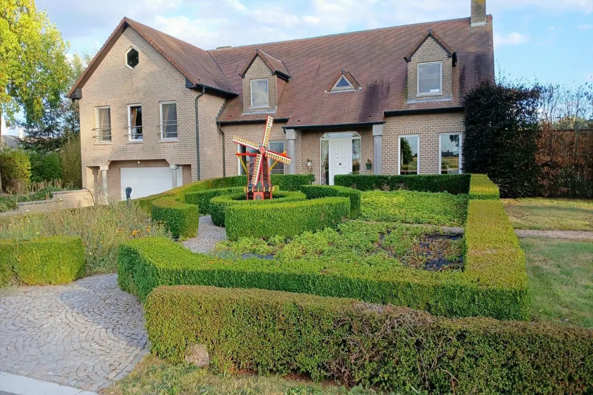 Huis te  koop in Merksplas 2330 650000.00€ 5 slaapkamers 442.00m² - Zoekertje 591825