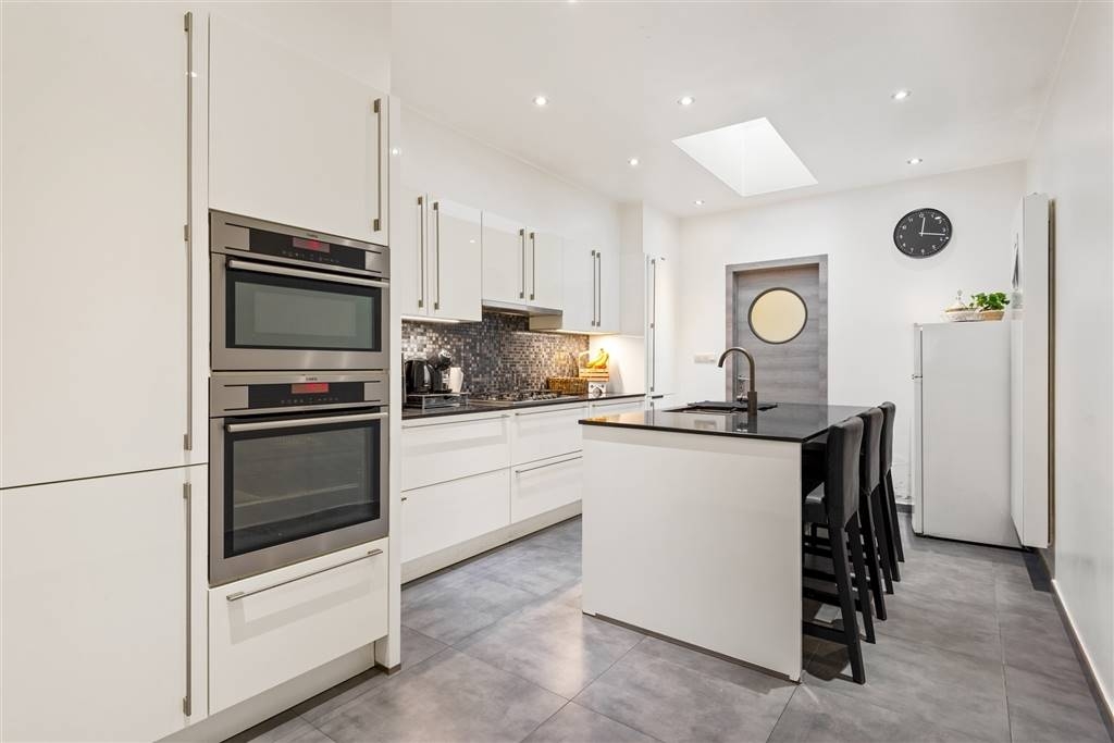 Huis te  koop in Merksem 2170 309000.00€ 3 slaapkamers 108.00m² - Zoekertje 591781