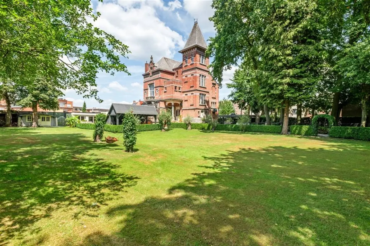Kasteel te  koop in Turnhout 2300 1850000.00€ 6 slaapkamers 495.00m² - Zoekertje 591758