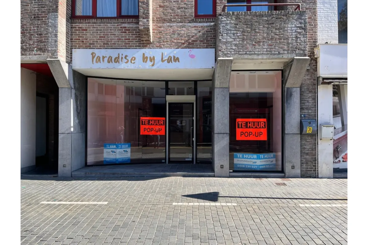 Handelszaak te  huur in Mol 2400 975.00€  slaapkamers m² - Zoekertje 591143