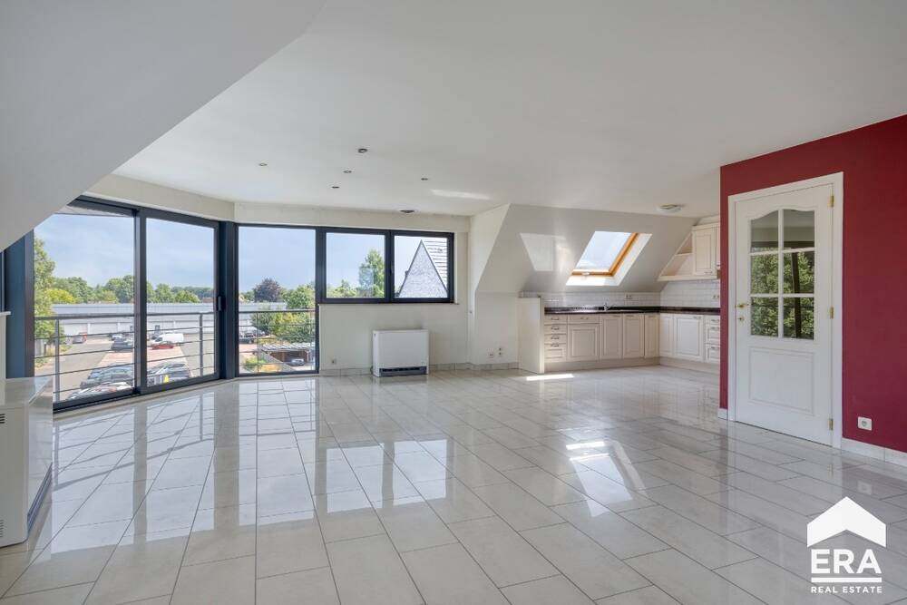 Penthouse te  koop in Geel 2440 350000.00€ 2 slaapkamers 125.00m² - Zoekertje 592084