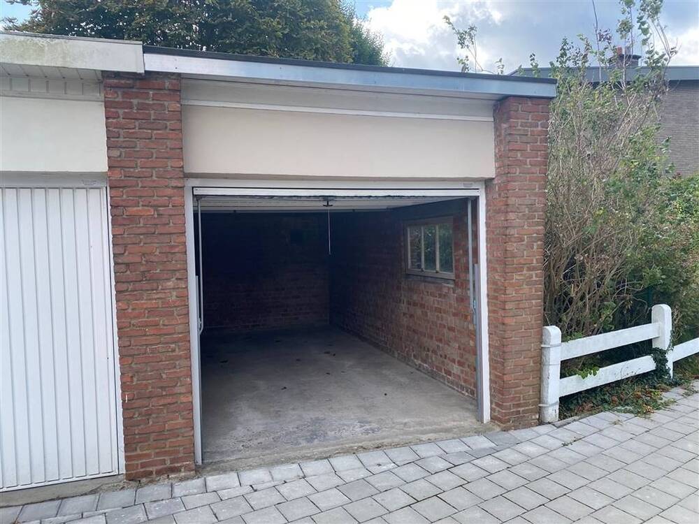 Parking & garage te koop in Willebroek 2830 26000.00€ slaapkamers m² - Zoekertje 592930