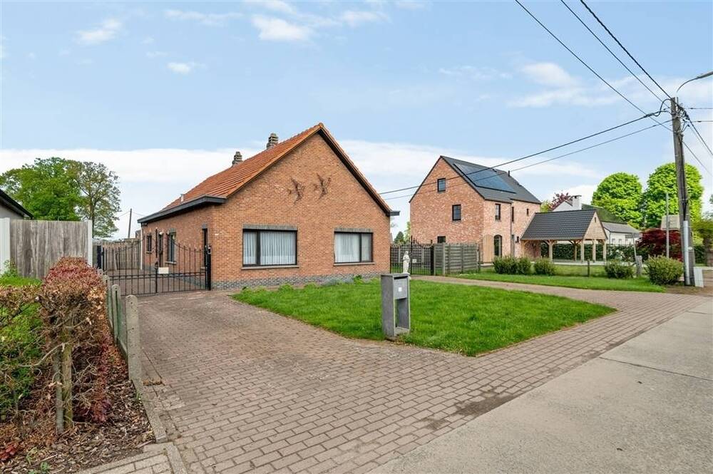 Huis te  koop in Onze-Lieve-Vrouw-Waver 2861 445000.00€ 3 slaapkamers 174.00m² - Zoekertje 592313