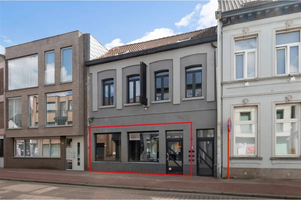 Handelszaak te  koop in Kapellen 2950 210000.00€  slaapkamers 137.00m² - Zoekertje 594217