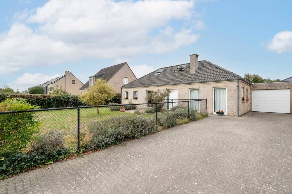Huis te koop in Heist-op-den-Berg 2220 420000.00€ 3 slaapkamers 126.00m² - Zoekertje 595101