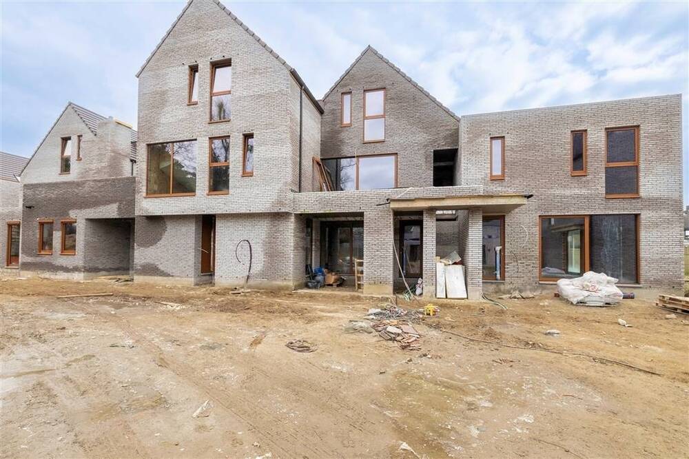 Appartement te koop in Olen 2250 334000.00€ 3 slaapkamers 146.30m² - Zoekertje 597396