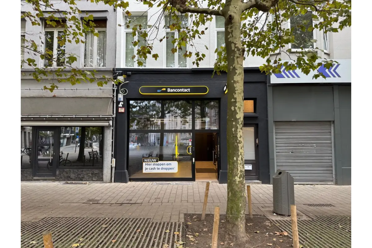 Handelszaak te  in Antwerpen 2000 750.00€  slaapkamers 85.00m² - Zoekertje 598438