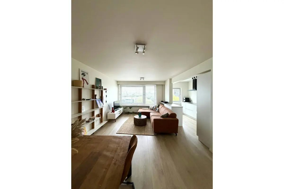 Appartement te  huur in Berchem 2600 1600.00€  slaapkamers m² - Zoekertje 601148