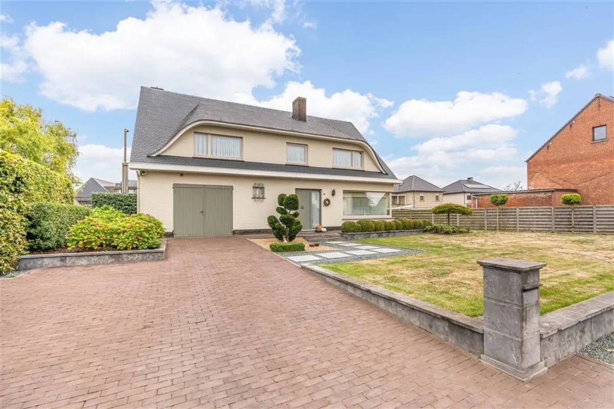 Huis te  koop in Balen 2490 449000.00€ 4 slaapkamers 242.00m² - Zoekertje 599822