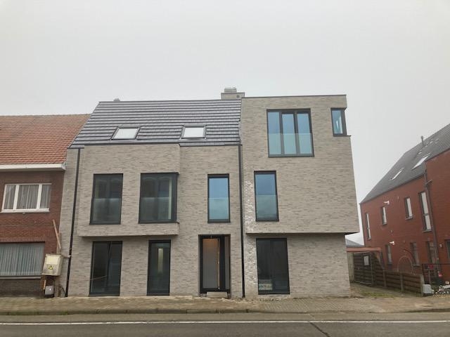 Appartement te  huur in Mol 2400 810.00€ 2 slaapkamers m² - Zoekertje 601004