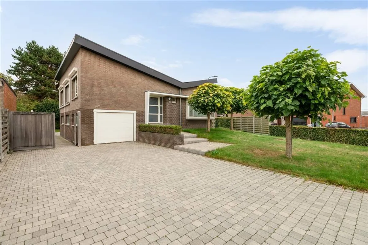 Huis te  koop in Geel 2440 385000.00€ 3 slaapkamers 160.00m² - Zoekertje 600780