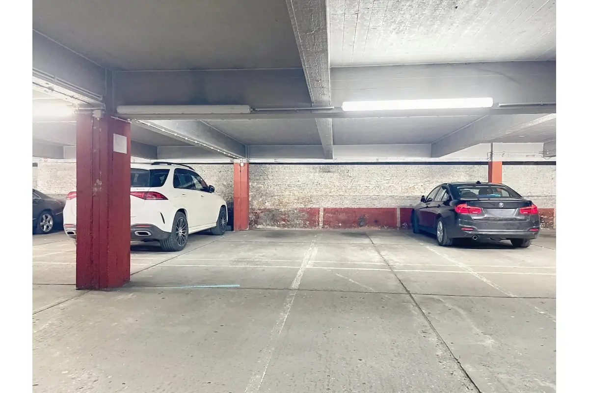 Parking & garage te  koop in Antwerpen 2018 25000.00€  slaapkamers m² - Zoekertje 600820