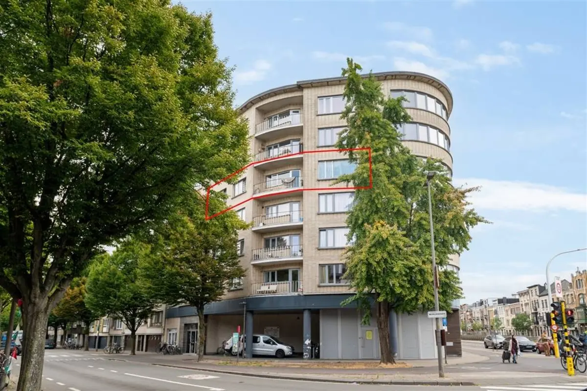 Appartement te  koop in Borgerhout 2140 225000.00€ 2 slaapkamers 113.00m² - Zoekertje 601291