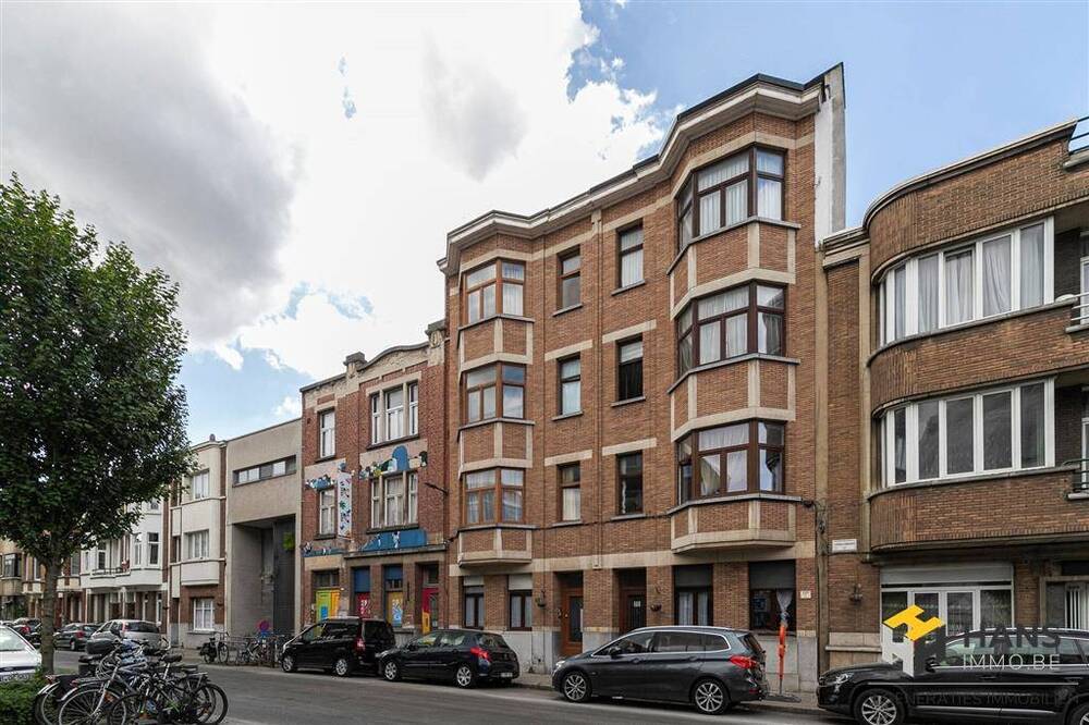 Appartement te  koop in Borgerhout 2140 215000.00€ 2 slaapkamers 95.00m² - Zoekertje 601456