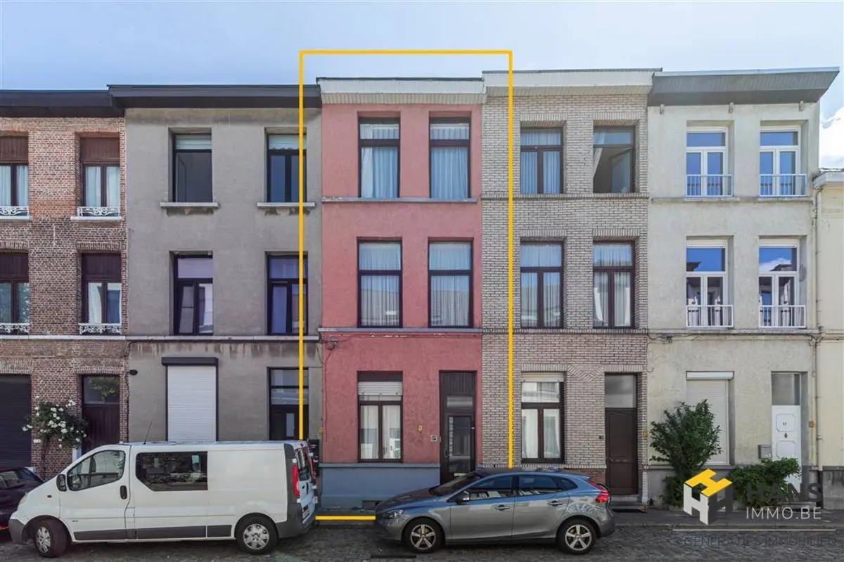 Huis te  koop in Berchem 2600 369500.00€ 3 slaapkamers 133.00m² - Zoekertje 601400