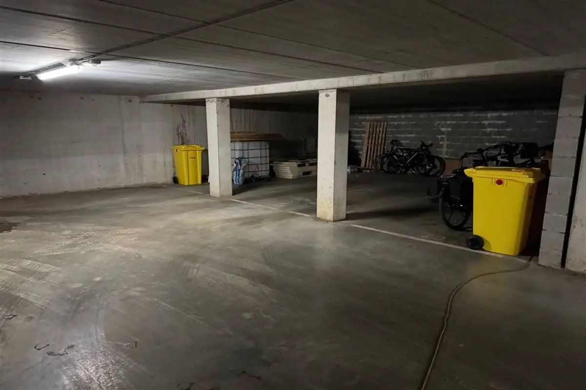Parking & garage te  koop in Mariekerke 2880 18000.00€  slaapkamers m² - Zoekertje 601652