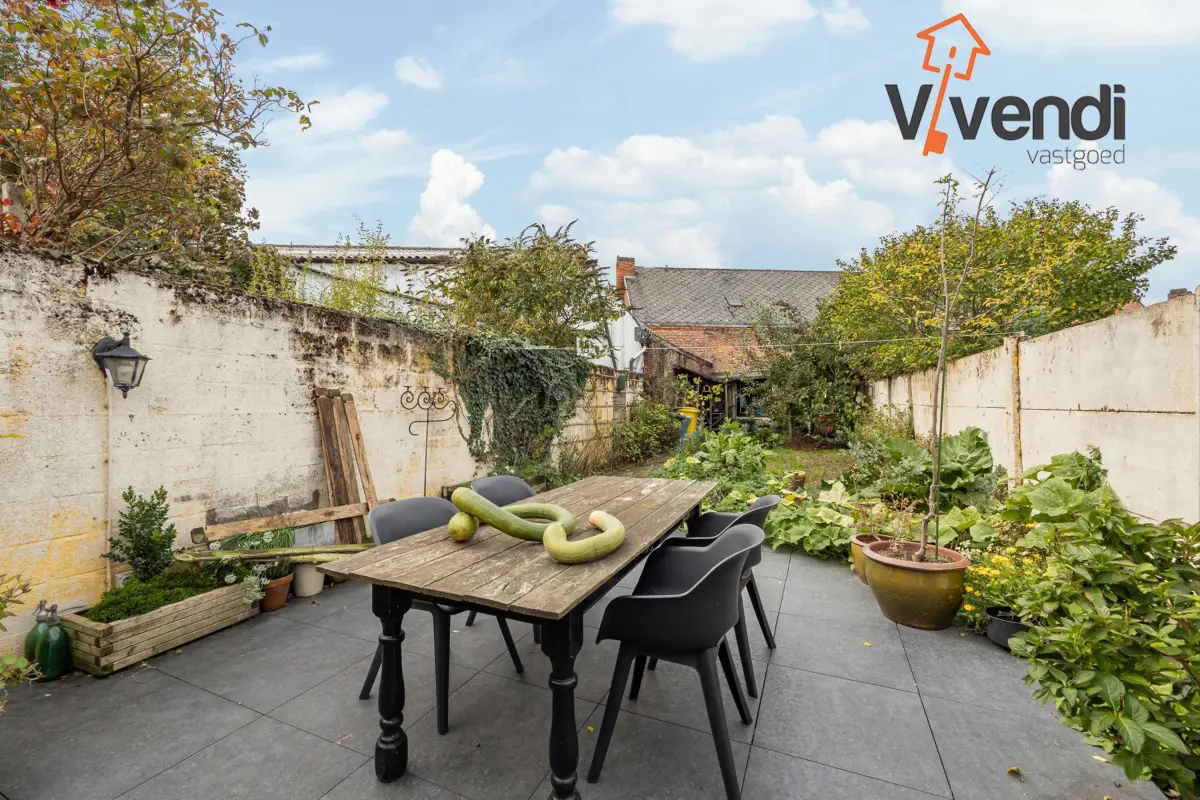 Huis te  koop in Turnhout 2300 285000.00€ 3 slaapkamers 156.00m² - Zoekertje 601744