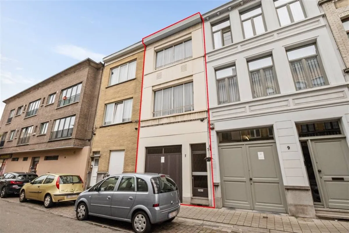 Huis te  koop in Borgerhout 2140 340000.00€ 2 slaapkamers 187.00m² - Zoekertje 603325