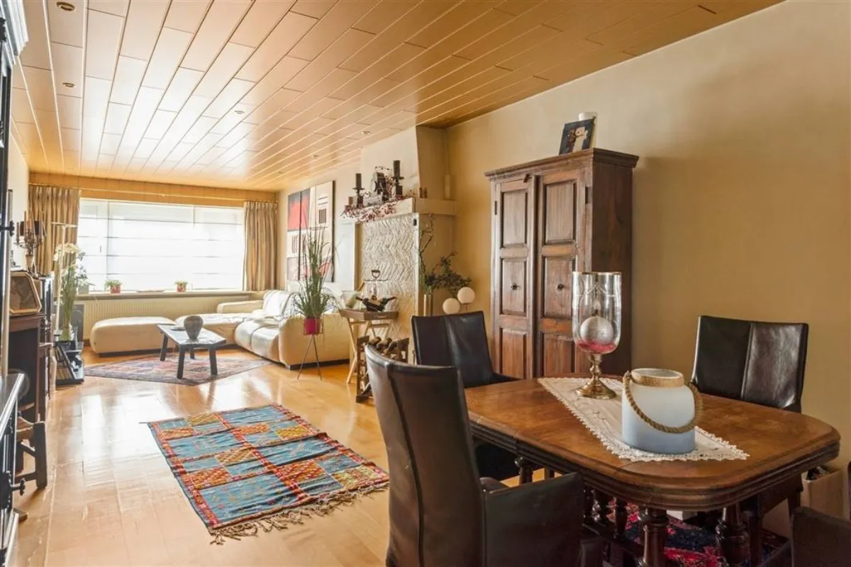 Appartement te  koop in Wilrijk 2610 255000.00€ 1 slaapkamers 108.00m² - Zoekertje 603813