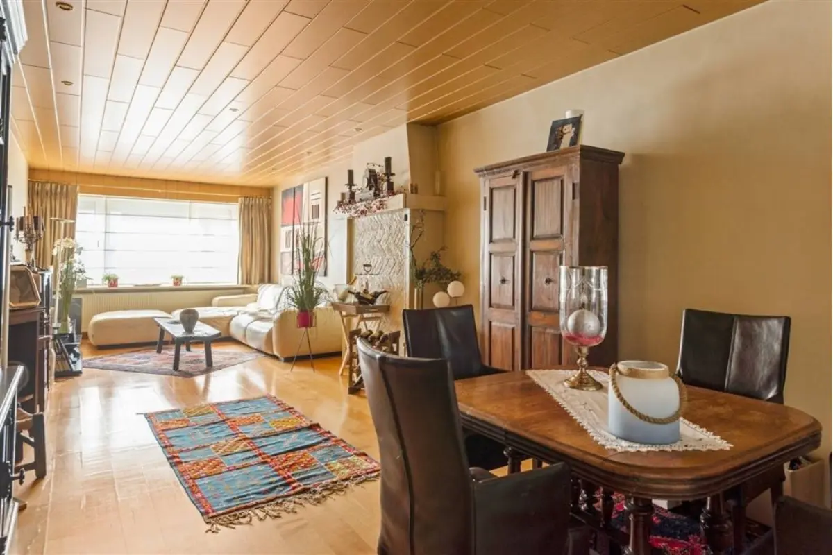 Appartement te  koop in Wilrijk 2610 255000.00€ 1 slaapkamers 108.00m² - Zoekertje 603813