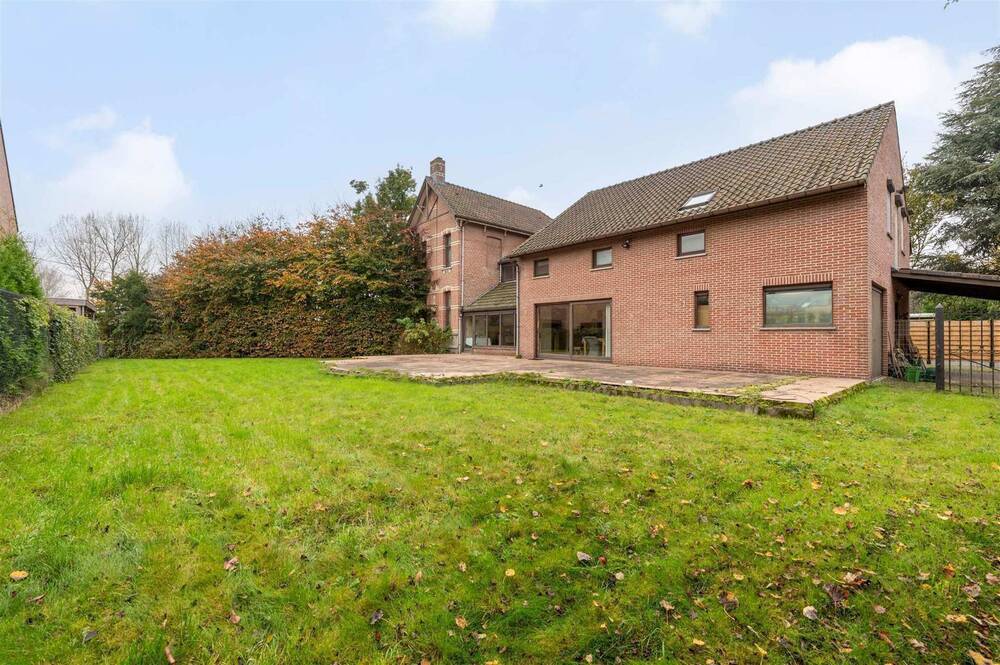 Huis te koop in Zwijndrecht 2070 750000.00€ 6 slaapkamers 415.00m² - Zoekertje 603239