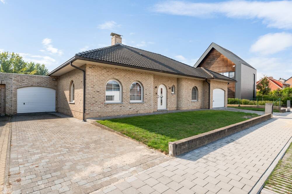 Villa te  koop in Oelegem 2520 525000.00€ 3 slaapkamers 222.00m² - Zoekertje 604048