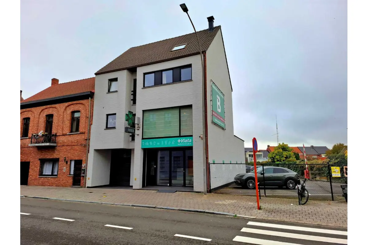 Handelszaak te  huur in Geel 2440 1600.00€  slaapkamers 110.00m² - Zoekertje 604013