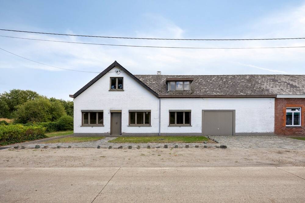 Huis te koop in Mol 2400 230000.00€ slaapkamers 207.00m² - Zoekertje 603543