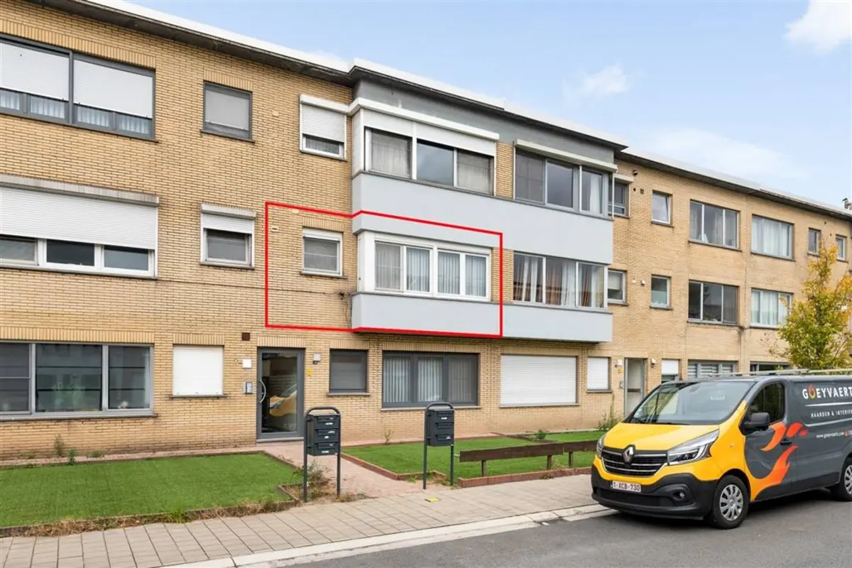 Appartement te  koop in Hoevenen 2940 214000.00€ 2 slaapkamers 90.00m² - Zoekertje 604275