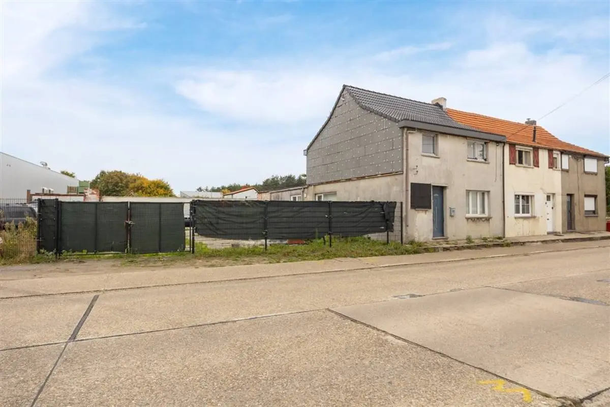 Huis te  koop in Herentals 2200 249000.00€ 2 slaapkamers 110.00m² - Zoekertje 604855