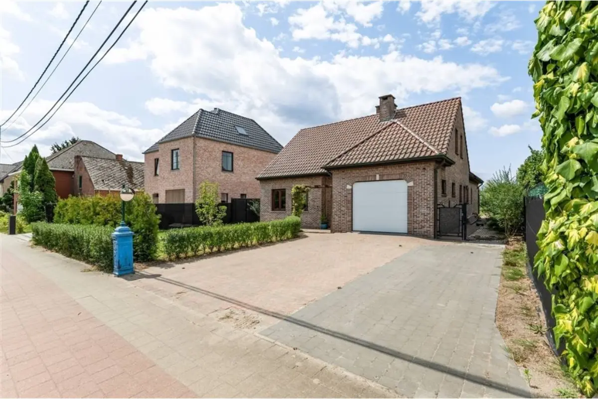 Huis te  koop in Putte 2580 568000.00€ 4 slaapkamers 234.00m² - Zoekertje 605871