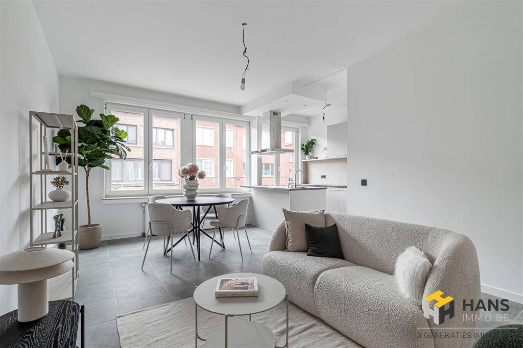 Appartement te  koop in Wilrijk 2610 249000.00€ 2 slaapkamers 75.00m² - Zoekertje 605478