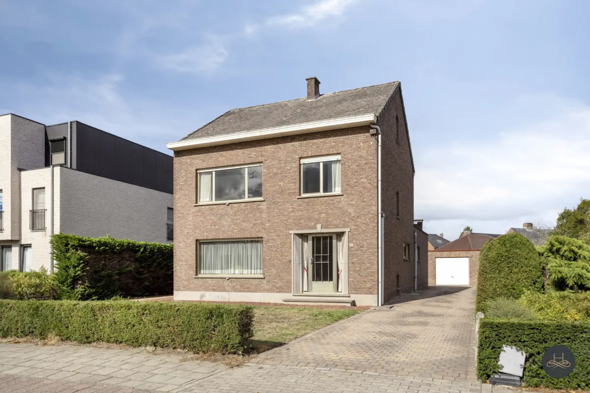 Huis te  koop in Heist-op-den-Berg 2220 325000.00€ 3 slaapkamers 188.00m² - Zoekertje 605403