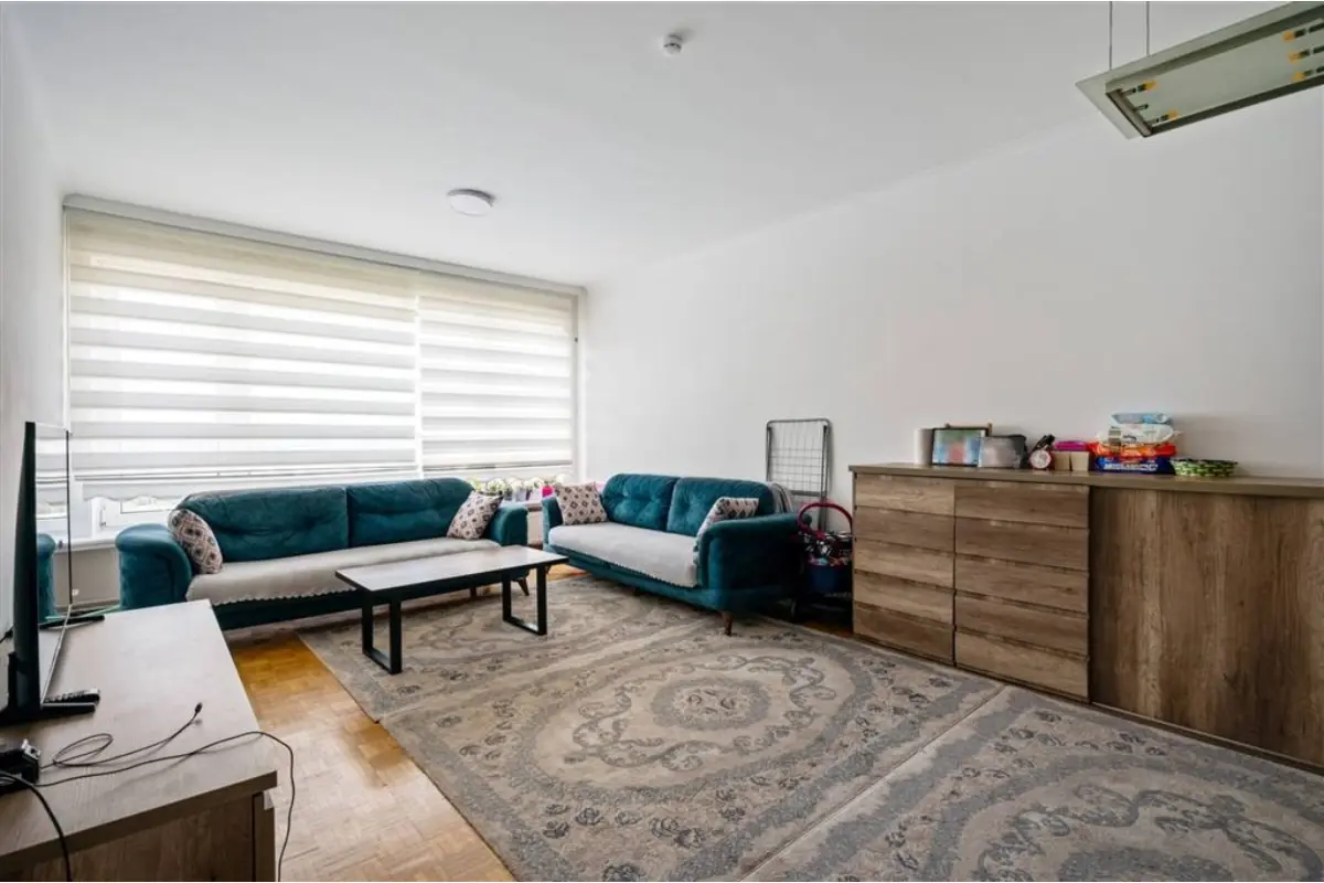 Appartement te  koop in Wilrijk 2610 176000.00€ 1 slaapkamers 65.00m² - Zoekertje 605359