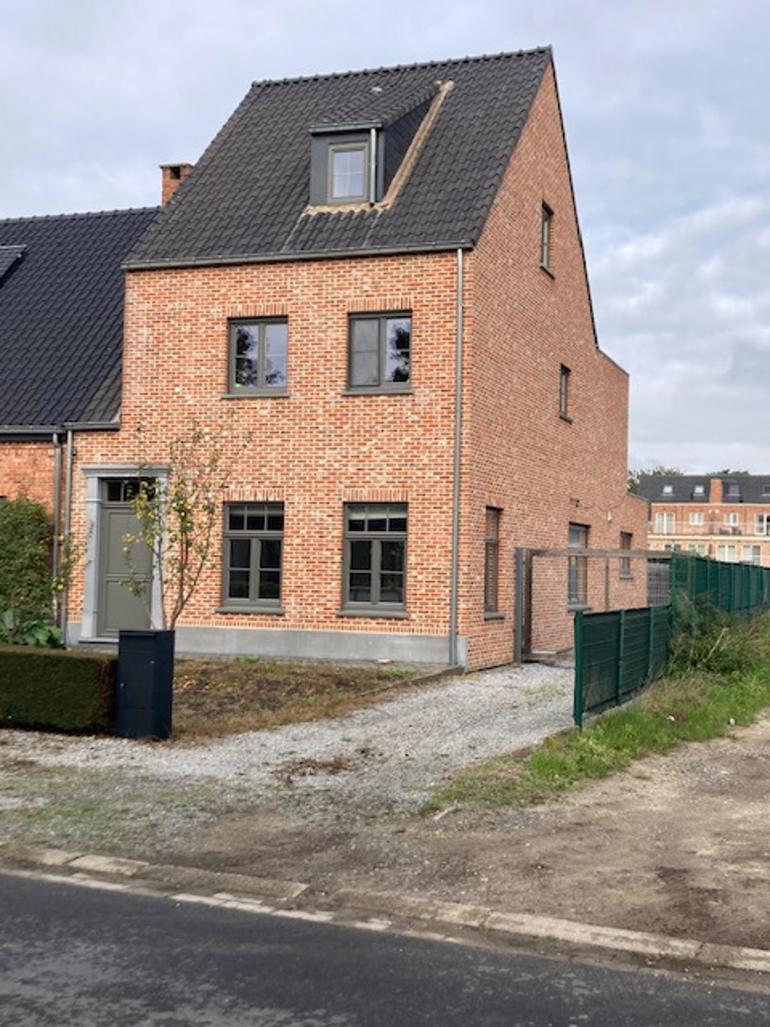 Huis te huur in Mol 2400 1250.00€ 3 slaapkamers m² - Zoekertje 605652