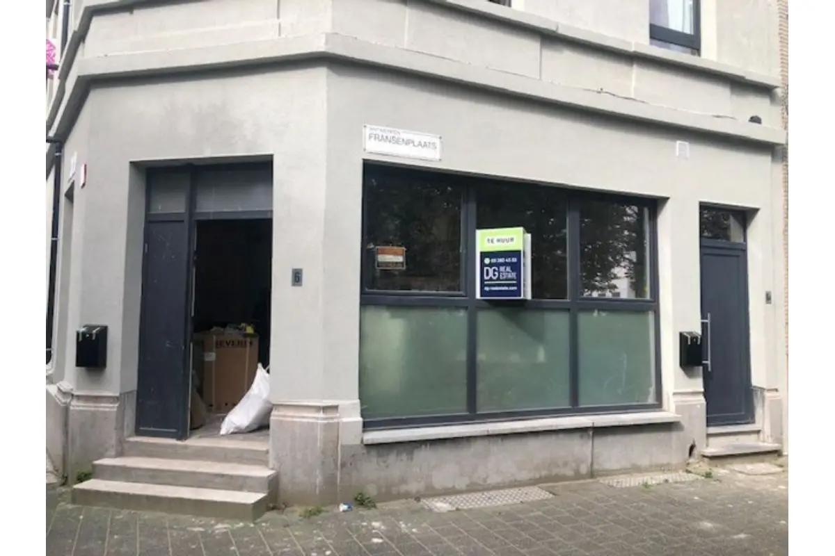 Handelszaak te  huur in Antwerpen 2018 1350.00€  slaapkamers m² - Zoekertje 606690