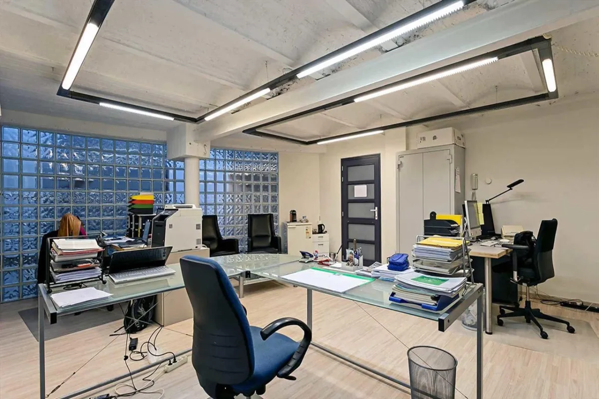 Handelszaak te  huur in Antwerpen 2000 500.00€  slaapkamers m² - Zoekertje 606720