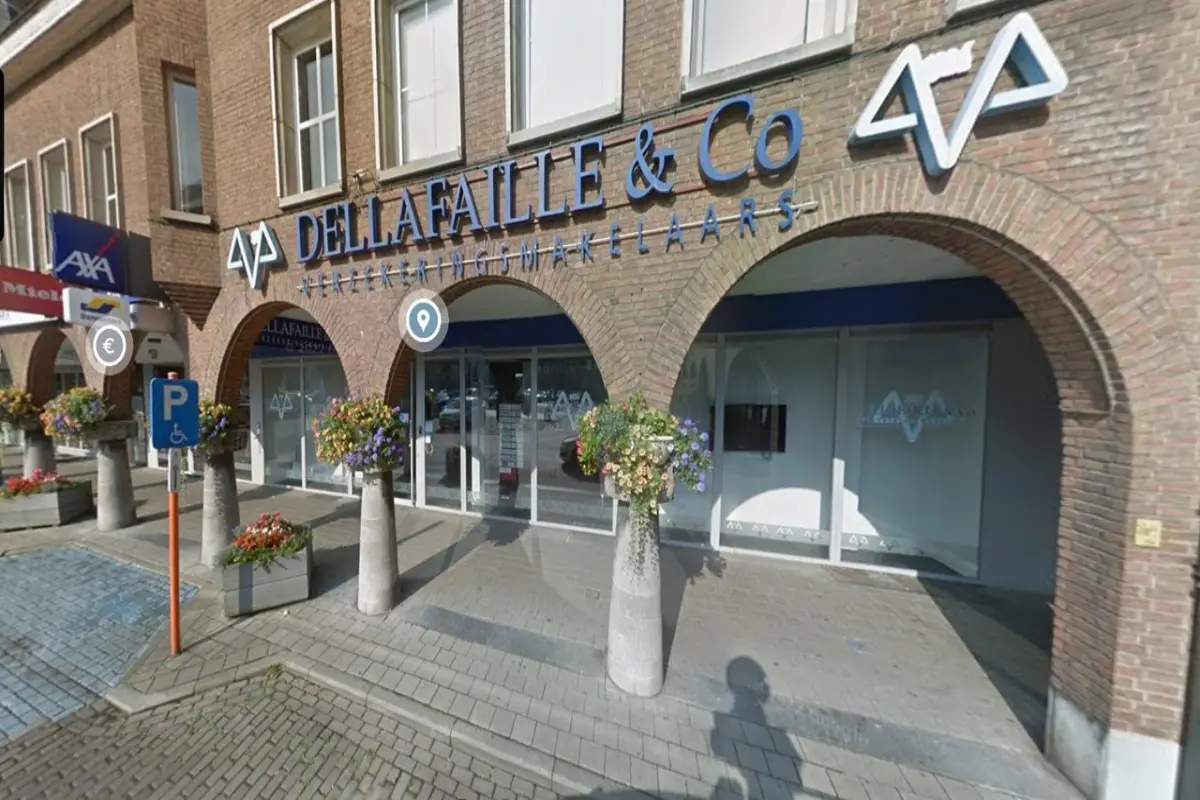 Handelszaak te  huur in Schoten 2900 4950.00€  slaapkamers 500.00m² - Zoekertje 606703